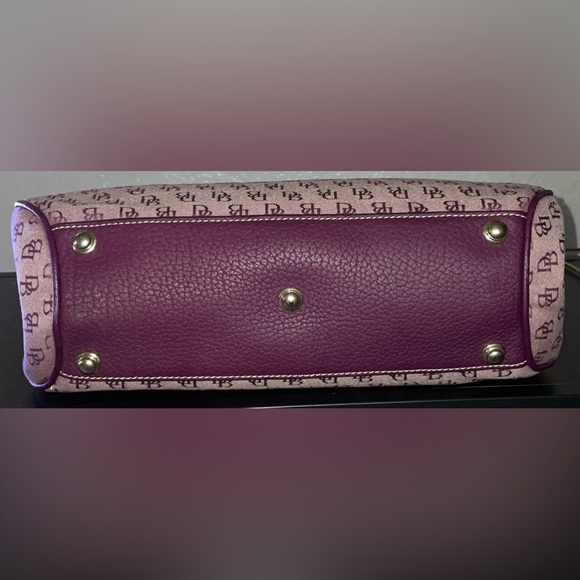 DOONEY AND BOURKE SIGNATURE PURPLE HANDBAG PURSE WALLET KEYRING SET RARE HTF - Picture 11 of 16